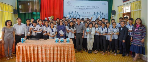Hành trình trái tim 2019 xuất phát đến với thanh niên vùng núi cao - Ảnh 2. Hành trình trái tim 2019 xuất phát đến với thanh niên vùng núi cao - Ảnh 2.