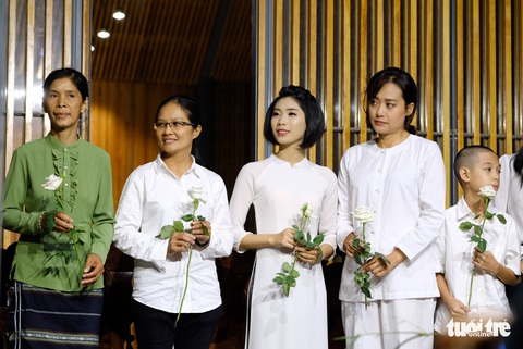 Huế đã đi về cõi trăm năm - Ảnh 6. Huế đã đi về cõi trăm năm - Ảnh 6.