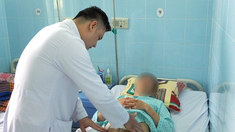 Người đàn ông trải qua 17 lần can thiệp niệu đạo thất bại - Ảnh 1. Người đàn ông trải qua 17 lần can thiệp niệu đạo thất bại - Ảnh 1.