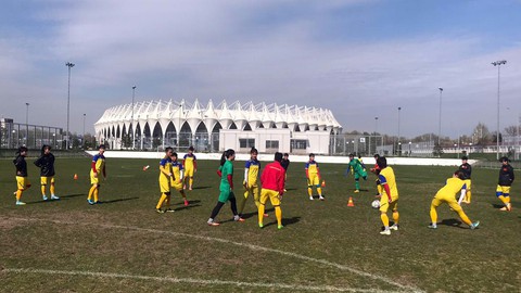 Tuyển nữ VN tranh vé đến Olympic 2020 - Ảnh 1. Tuyển nữ VN tranh vé đến Olympic 2020 - Ảnh 1.