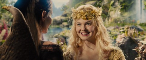 Nữ diễn viên Hollywood mới 21 tuổi làm giám khảo Cannes 2019 - Ảnh 3. Nữ diễn viên Hollywood mới 21 tuổi làm giám khảo Cannes 2019 - Ảnh 3.