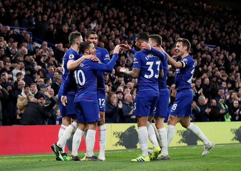 Thắng dễ Cardiff, M.C đòi lại ngôi đầu từ tay Liverpool - Ảnh 3. Thắng dễ Cardiff, M.C đòi lại ngôi đầu từ tay Liverpool - Ảnh 3.