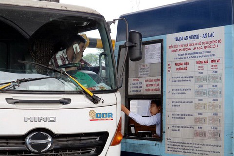 TP.HCM đề xuất bắt buộc sử dụng dịch vụ thu phí tự động - Ảnh 1. TP.HCM đề xuất bắt buộc sử dụng dịch vụ thu phí tự động - Ảnh 1.