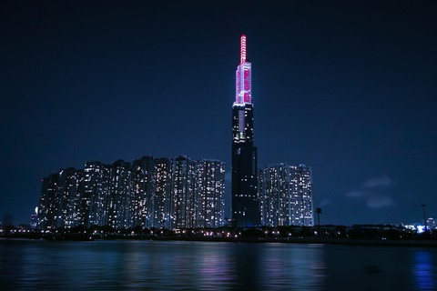 Landmark 81 khoác áo mới cùng cách mạng nhiếp ảnh - Ảnh 1. Landmark 81 khoác áo mới cùng cách mạng nhiếp ảnh - Ảnh 1.