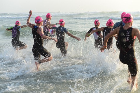 Du lịch + thể thao: nguồn thu triệu USD - Kỳ 1: Nói đến Đà Nẵng là nói đến Ironman - Ảnh 2. Du lịch + thể thao: nguồn thu triệu USD - Kỳ 1: Nói đến Đà Nẵng là nói đến Ironman - Ảnh 2.