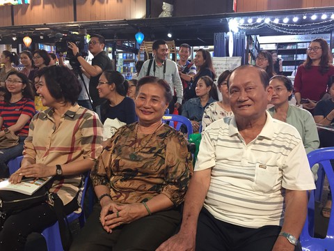 Chu du cùng tác giả Huỳnh Thu Dung qua 25 thành phố - Ảnh 5. Chu du cùng tác giả Huỳnh Thu Dung qua 25 thành phố - Ảnh 5.
