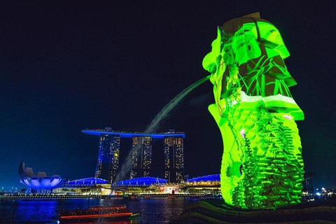 Lễ hội Singapore đầu tiên tại Việt Nam thu hút hàng ngàn người dân phía Bắc - Ảnh 4. Lễ hội Singapore đầu tiên tại Việt Nam thu hút hàng ngàn người dân phía Bắc - Ảnh 4.