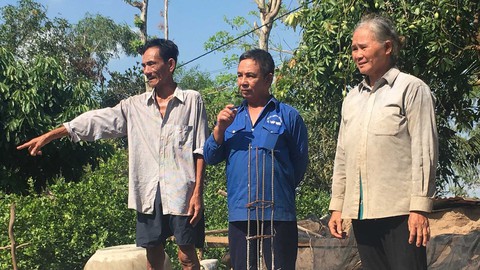 Lão nông nghèo ham giúp người khổ - Ảnh 3. Lão nông nghèo ham giúp người khổ - Ảnh 3.