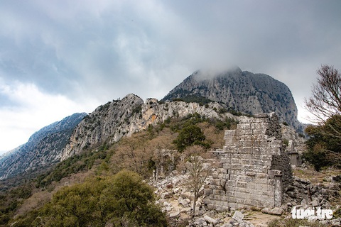 Nghe gió, ngắm mây trên những cổng đá ngàn năm của Termessos - Ảnh 7. Nghe gió, ngắm mây trên những cổng đá ngàn năm của Termessos - Ảnh 7.