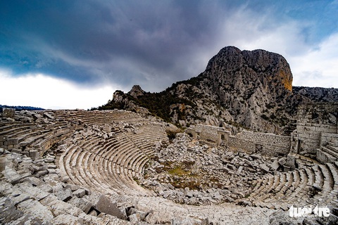 Nghe gió, ngắm mây trên những cổng đá ngàn năm của Termessos - Ảnh 4. Nghe gió, ngắm mây trên những cổng đá ngàn năm của Termessos - Ảnh 4.