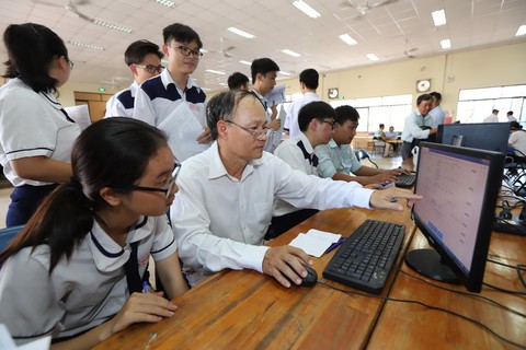 Bộ trưởng Phùng Xuân Nhạ trải lòng sau 3 năm ngồi ghế nóng - Ảnh 4. Bộ trưởng Phùng Xuân Nhạ trải lòng sau 3 năm ngồi ghế nóng - Ảnh 4.