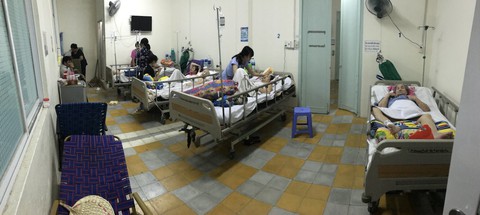 Vụ thu người nuôi bệnh 30.000 đồng/ngày: Ngưng thu tiền - Ảnh 2. Vụ thu người nuôi bệnh 30.000 đồng/ngày: Ngưng thu tiền - Ảnh 2.