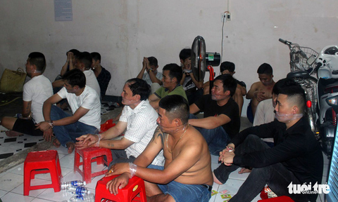 Phá ổ xóc đĩa trong tiệm game bắn cá, thu giữ gần 350 triệu - Ảnh 1. Phá ổ xóc đĩa trong tiệm game bắn cá, thu giữ gần 350 triệu - Ảnh 1.