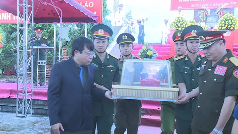 Các anh hùng liệt sĩ hi sinh trên đất Lào vì tình hữu nghị hai nước - Ảnh 2. Các anh hùng liệt sĩ hi sinh trên đất Lào vì tình hữu nghị hai nước - Ảnh 2.