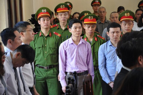 Bộ Y tế lên tiếng kêu oan cho bác sĩ Hoàng Công Lương - Ảnh 1. Bộ Y tế lên tiếng kêu oan cho bác sĩ Hoàng Công Lương - Ảnh 1.