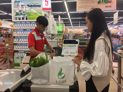 Siêu thị và chiến lược giảm thiểu rác thải nhựa - Ảnh 2. Siêu thị và chiến lược giảm thiểu rác thải nhựa - Ảnh 2.