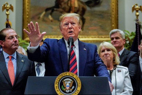Ông Trump nói nhận được thư ông Tập nhưng vẫn quyết áp thuế - Ảnh 1. Ông Trump nói nhận được thư ông Tập nhưng vẫn quyết áp thuế - Ảnh 1.