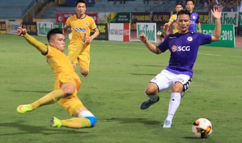 Sân Thanh Hóa: Hà Nội đại bại - Ảnh 2. Sân Thanh Hóa: Hà Nội đại bại - Ảnh 2.