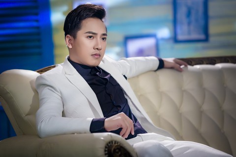 Châu Khải Phong úp mở về MV mới - Ảnh 1. Châu Khải Phong úp mở về MV mới - Ảnh 1.