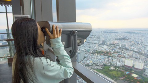 Ngắm Sài Gòn từ độ cao 400m của tòa nhà Landmark 81 - Ảnh 2. Ngắm Sài Gòn từ độ cao 400m của tòa nhà Landmark 81 - Ảnh 2.