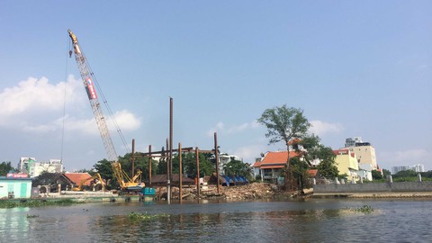 Dự án trăm tỉ chống sạt lở Thanh Đa đình trệ - Ảnh 1. Dự án trăm tỉ chống sạt lở Thanh Đa đình trệ - Ảnh 1.