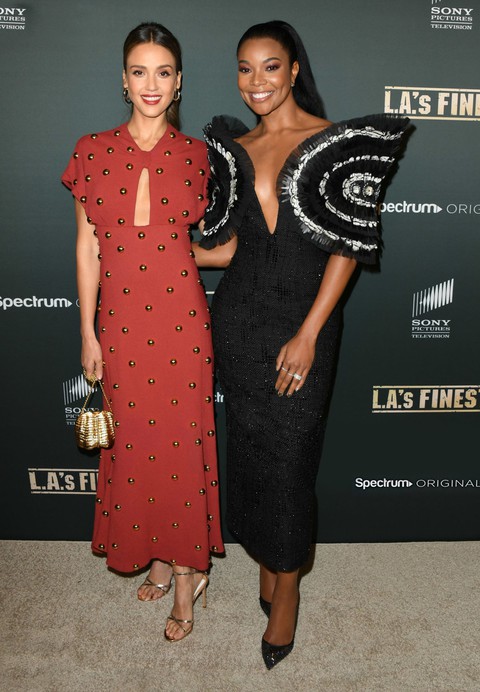 Gabrielle Union diện đồ Công Trí trong buổi ra mắt phim L.A.’s Finest - Ảnh 1. Gabrielle Union diện đồ Công Trí trong buổi ra mắt phim L.A.’s Finest - Ảnh 1.