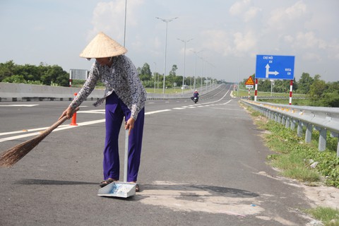 Cầu Vàm Cống sẵn sàng cho ngày thông xe - Ảnh 7. Cầu Vàm Cống sẵn sàng cho ngày thông xe - Ảnh 7.