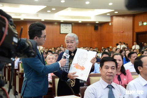Bí thư Thành ủy TP.HCM Nguyễn Thiện Nhân: Những lúc khó cực, hãy nghĩ tới Bác - Ảnh 4. Bí thư Thành ủy TP.HCM Nguyễn Thiện Nhân: Những lúc khó cực, hãy nghĩ tới Bác - Ảnh 4.