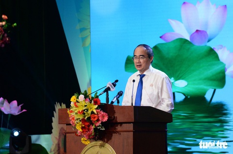 Bí thư Thành ủy TP.HCM Nguyễn Thiện Nhân: Những lúc khó cực, hãy nghĩ tới Bác - Ảnh 1. Bí thư Thành ủy TP.HCM Nguyễn Thiện Nhân: Những lúc khó cực, hãy nghĩ tới Bác - Ảnh 1.