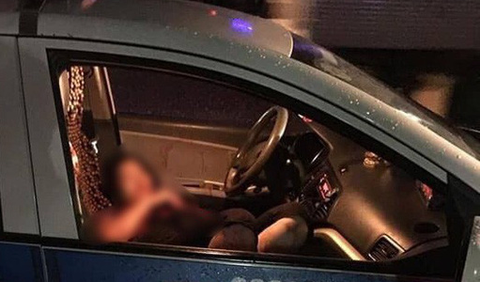 Người đàn ông đâm gục nữ tài xế taxi rồi dùng dao tự sát - Ảnh 1. Người đàn ông đâm gục nữ tài xế taxi rồi dùng dao tự sát - Ảnh 1.
