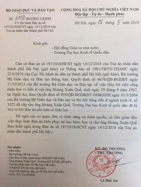 Bộ GD-ĐT khôi phục học hàm, học vị do mình tước cho ông Hoàng Xuân Quế - Ảnh 1. Bộ GD-ĐT khôi phục học hàm, học vị do mình tước cho ông Hoàng Xuân Quế - Ảnh 1.