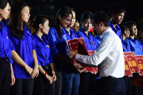 Người trẻ sẽ cùng đi trên con đường hòa bình! - Ảnh 25. Người trẻ sẽ cùng đi trên con đường hòa bình! - Ảnh 25.