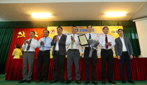 300 triệu đồng cho nhà vô địch Giải bóng đá nữ vô địch quốc gia 2019 - Ảnh 1. 300 triệu đồng cho nhà vô địch Giải bóng đá nữ vô địch quốc gia 2019 - Ảnh 1.