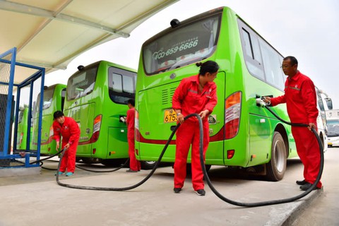Xe buýt điện ở Trung Quốc nhiều gấp 1.400 lần của Mỹ - Ảnh 3. Xe buýt điện ở Trung Quốc nhiều gấp 1.400 lần của Mỹ - Ảnh 3.