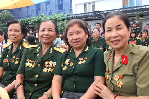 Kiêu hãnh ‘những bông hồng thép’ của đường Trường Sơn - Ảnh 19. Kiêu hãnh ‘những bông hồng thép’ của đường Trường Sơn - Ảnh 19.