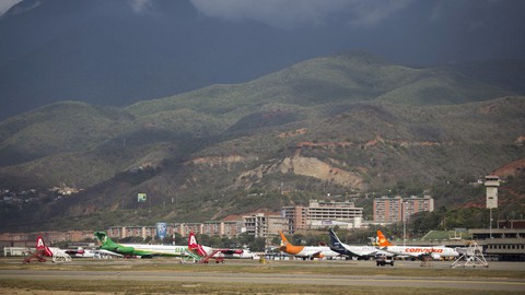 Mỹ ngừng mọi chuyến bay tới Venezuela - Ảnh 1. Mỹ ngừng mọi chuyến bay tới Venezuela - Ảnh 1.