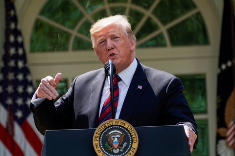 Ông Trump: Người nhập cư phải học tiếng Anh và lịch sử Mỹ - Ảnh 1. Ông Trump: Người nhập cư phải học tiếng Anh và lịch sử Mỹ - Ảnh 1.