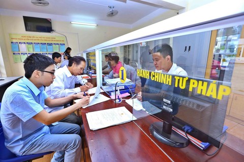 Dừng bổ nhiệm lãnh đạo, tuyển dụng công chức khi sắp xếp huyện, xã - Ảnh 1. Dừng bổ nhiệm lãnh đạo, tuyển dụng công chức khi sắp xếp huyện, xã - Ảnh 1.