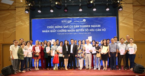 Gotec Land bàn giao sổ hồng cho cư dân Summer Square đợt 2 - Ảnh 3. Gotec Land bàn giao sổ hồng cho cư dân Summer Square đợt 2 - Ảnh 3.