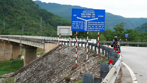 60 năm đường Trường Sơn - Kỳ 1: Tuyến đường rừng thời kháng Pháp - Ảnh 1. 60 năm đường Trường Sơn - Kỳ 1: Tuyến đường rừng thời kháng Pháp - Ảnh 1.