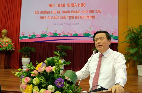 50 năm Di chúc Bác Hồ: ‘Làm người, làm việc rồi mới làm cán bộ’ - Ảnh 2. 50 năm Di chúc Bác Hồ: ‘Làm người, làm việc rồi mới làm cán bộ’ - Ảnh 2.