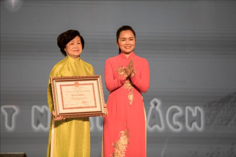 Một nhà giáo sống trọn vẹn chữ nhân - Ảnh 4. Một nhà giáo sống trọn vẹn chữ nhân - Ảnh 4.