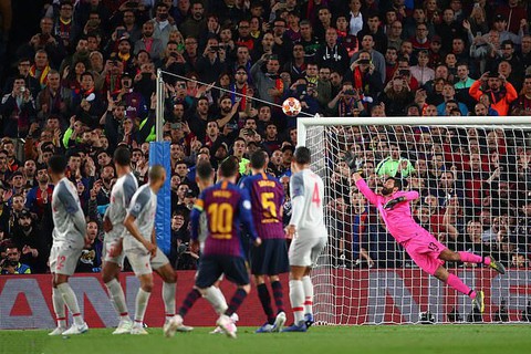 Messi cảm thấy ‘may mắn’ khi cú đá phạt trúng đích - Ảnh 1. Messi cảm thấy ‘may mắn’ khi cú đá phạt trúng đích - Ảnh 1.