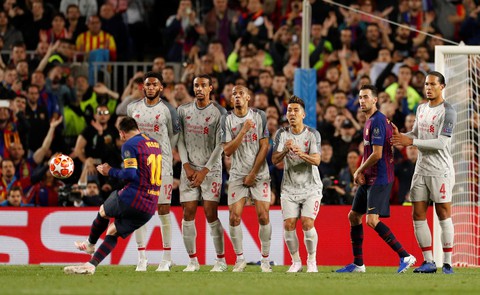 Song sát Messi - Suarez hành hạ Liverpool - Ảnh 10. Song sát Messi - Suarez hành hạ Liverpool - Ảnh 10.