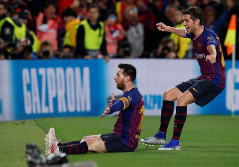 Messi rực sáng, Barcelona đè bẹp Liverpool 3-0 tại Nou Camp - Ảnh 3. Messi rực sáng, Barcelona đè bẹp Liverpool 3-0 tại Nou Camp - Ảnh 3.
