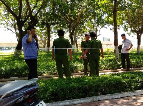 Khởi tố vụ án hai nhóm thanh niên dùng hung khí chém nhau - Ảnh 1. Khởi tố vụ án hai nhóm thanh niên dùng hung khí chém nhau - Ảnh 1.