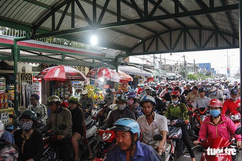 TP.HCM xin đưa 2 phà lớn ở Vàm Cống về Cát Lái và Bình Khánh - Ảnh 1. TP.HCM xin đưa 2 phà lớn ở Vàm Cống về Cát Lái và Bình Khánh - Ảnh 1.
