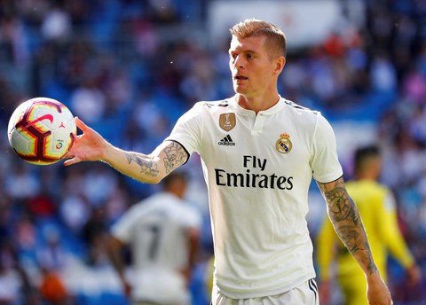 Real Madrid giữ chân Kroos đến năm 2023 - Ảnh 1. Real Madrid giữ chân Kroos đến năm 2023 - Ảnh 1.