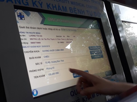 Ngồi ở nhà, thoải mái đăng ký khám bệnh online - Ảnh 2. Ngồi ở nhà, thoải mái đăng ký khám bệnh online - Ảnh 2.