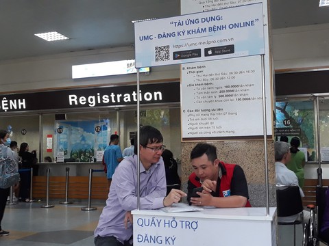 Ngồi ở nhà, thoải mái đăng ký khám bệnh online - Ảnh 3. Ngồi ở nhà, thoải mái đăng ký khám bệnh online - Ảnh 3.